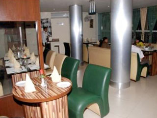 Center Point Hotel Dharamshala Restaurant